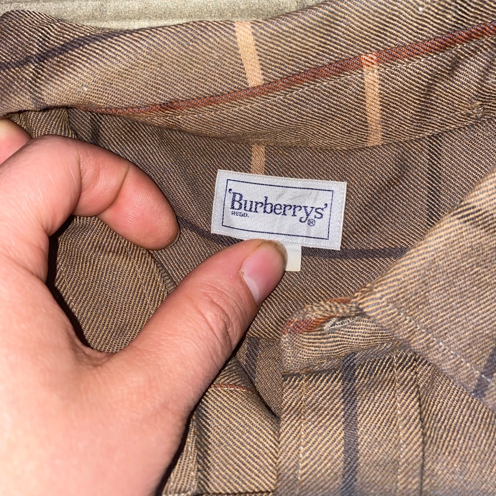 Women’s Burberry spring quarter sleeve